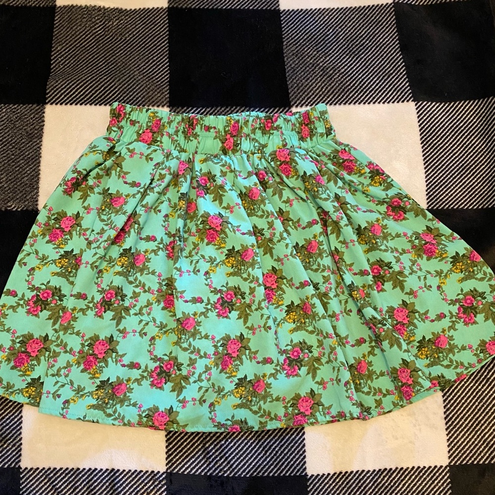 Forever 21 floral skirt